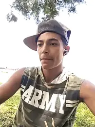 Demiansteven2 webcam model stream image