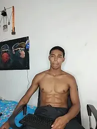 Demiansteven2 webcam model stream image