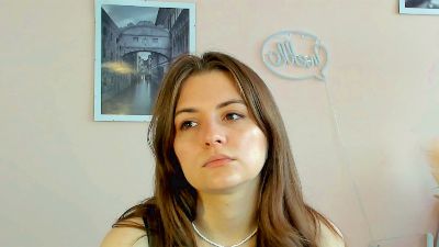 MaiaHeitmann webcam model stream image