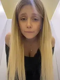 SiaLater webcam stripchat model stream image