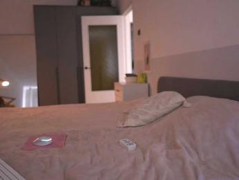 emmsee webcam model stream image