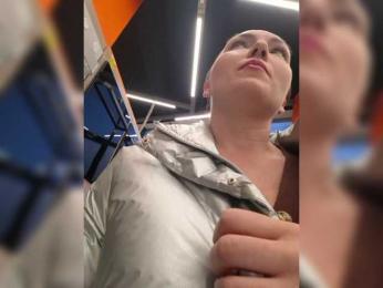 DiV0RA webcam model stream image