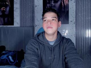Luis Blake webcam flirt4free model stream image
