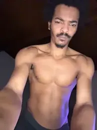 TRILLAHUNG webcam model stream image