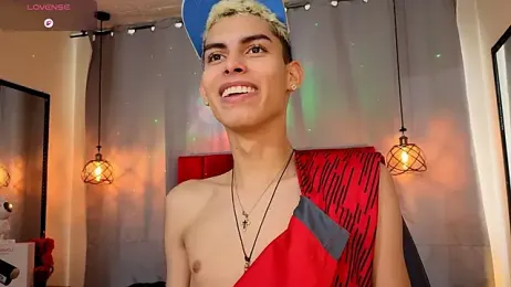 sky_jules webcam model stream image