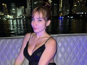 CrissRusso webcam model stream image