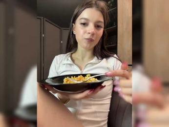 shottup webcam bongacams model stream image