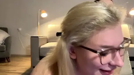 Love_plat1na webcam model stream image