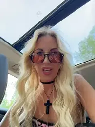LisaMurr webcam stripchat model stream image