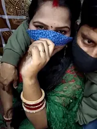 Aditya_sanjna webcam model stream image