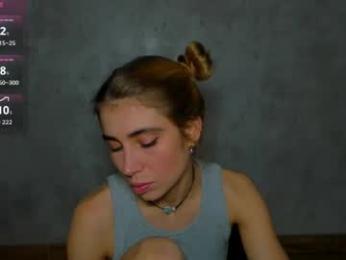 moanamo webcam model stream image