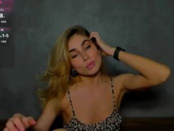 moanamo webcam model stream image