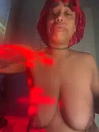 Lunalovesyou8 webcam model stream image