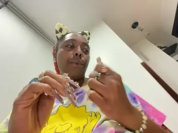 ChocolateCakeQueen webcam model stream image