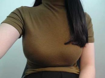 SalaChan webcam model stream image