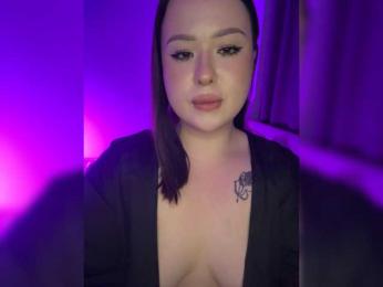 CateLong webcam bongacams model stream image