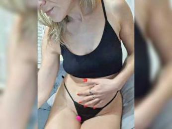 krisred webcam model stream image