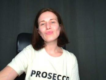 BellaKisss1 webcam model stream image