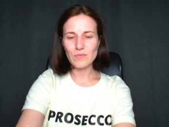 BellaKisss1 webcam model stream image