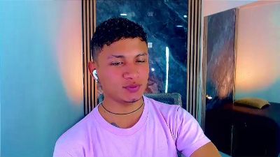 littlehorny_19 webcam cam4 model stream image