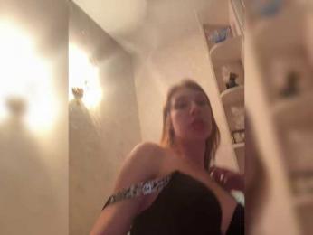 AnnaMaks12 webcam model stream image