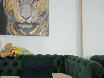 AnnaKarin webcam model stream image