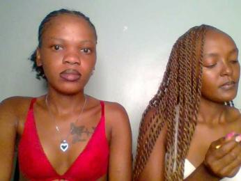 Sweet-loves webcam model stream image
