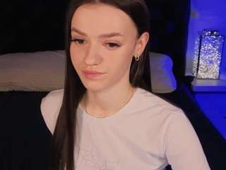 elizzzza webcam camsoda model stream image