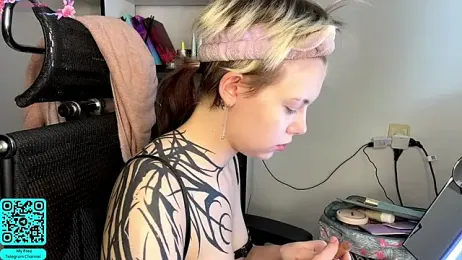 EngelAlman webcam stripchat model stream image