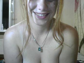 Dollye webcam model stream image