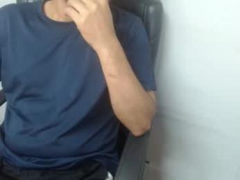 derrik_ webcam model stream image