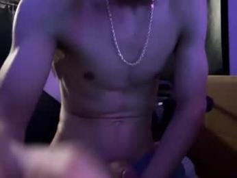 yngthickbwc webcam model stream image