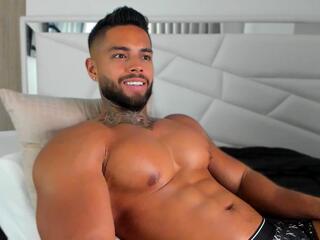 Frank Dwayne webcam model stream image