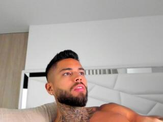 Frank Dwayne webcam model stream image