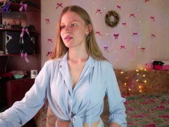 Lunariaaa webcam model stream image