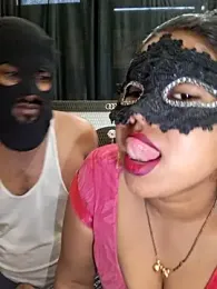 Soniya_G webcam model stream image