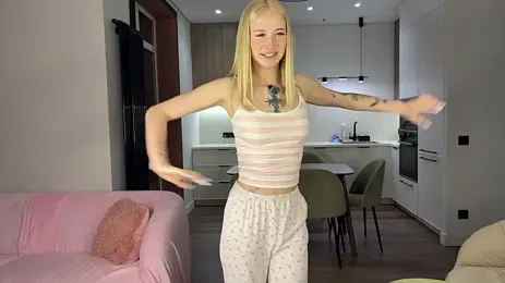 LumiyaSunny webcam stripchat model stream image