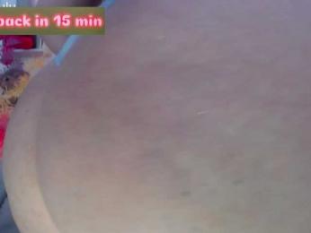 MiuAmano webcam model stream image