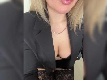 _IBlondy_ webcam bongacams model stream image