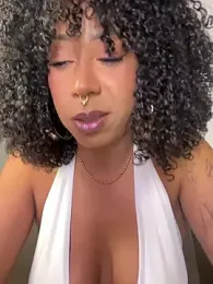 dianagolley420 webcam model stream image