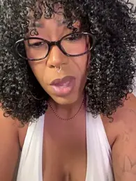 dianagolley420 webcam model stream image