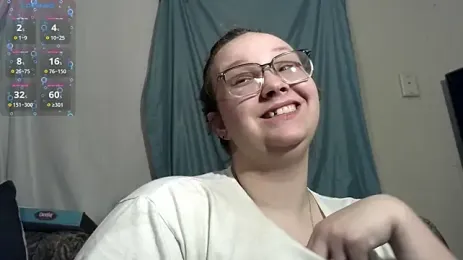TurtleLady420 webcam model stream image