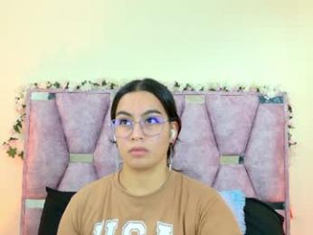 iris_mandarinne webcam chaturbate model stream image