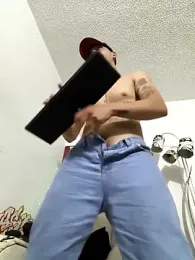 Thomasjons_ webcam model stream image