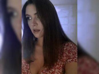 RoyalAngel webcam model stream image