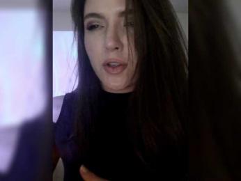 RoyalAngel webcam model stream image
