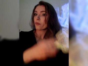 RoyalAngel webcam model stream image