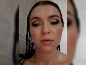 RoyalAngel webcam model stream image