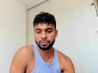 Ryan Camerons webcam model stream image