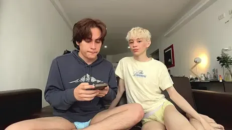 maple_and_elio webcam stripchat model stream image